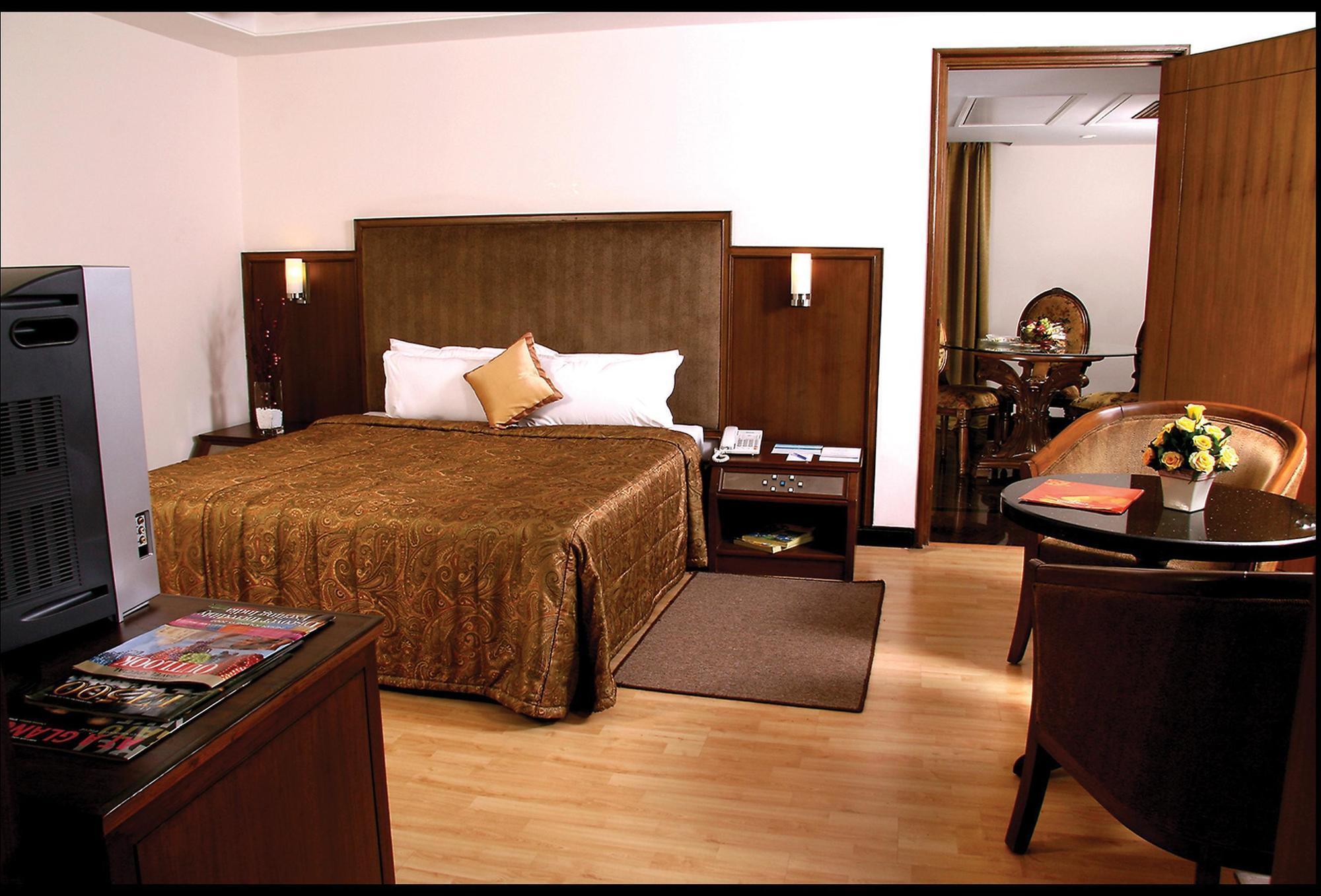 Greenpark Čennai Exteriér fotografie A room at the Taj Bengal