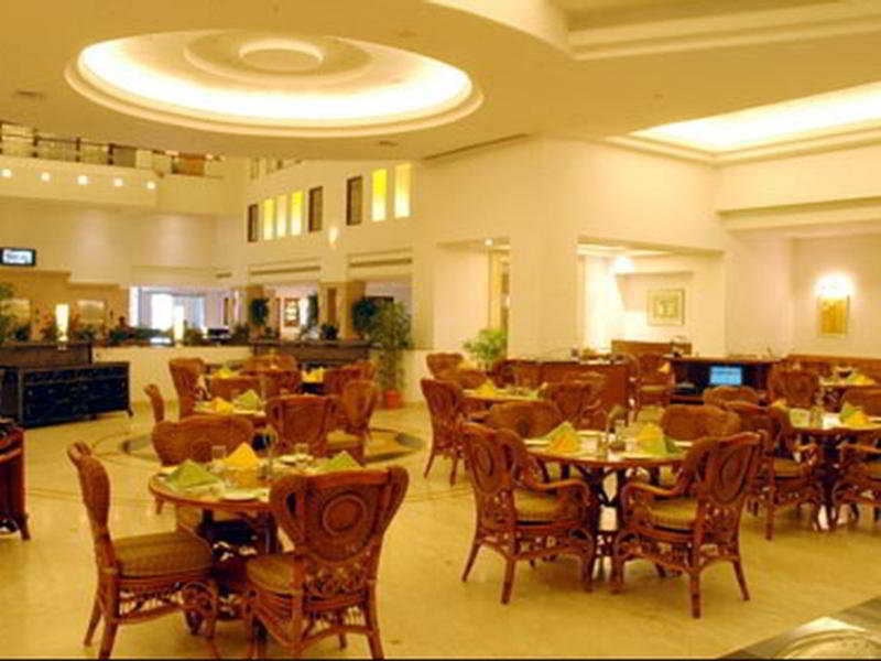 Greenpark Čennai Exteriér fotografie The Grand Hotel