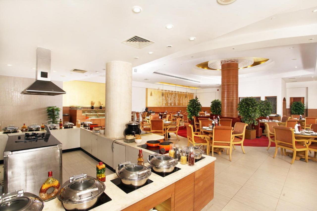Greenpark Čennai Exteriér fotografie The restaurant